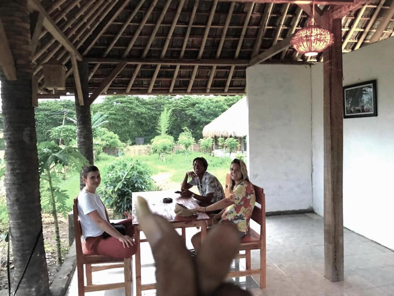 Hotel Melody Surf - Ekas Lombok Esterno foto