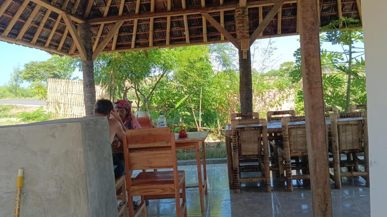 Hotel Melody Surf - Ekas Lombok Esterno foto