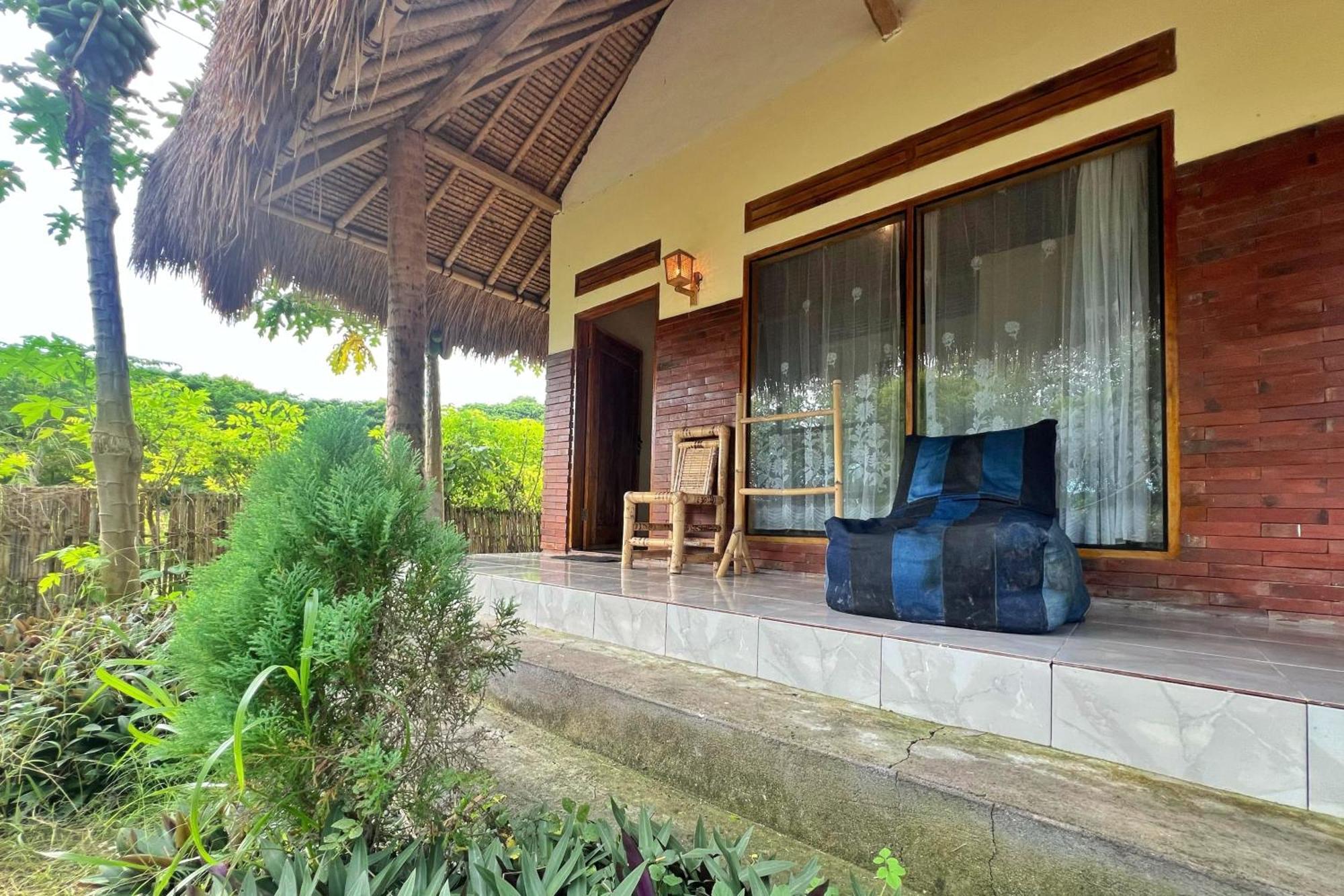 Hotel Melody Surf - Ekas Lombok Esterno foto
